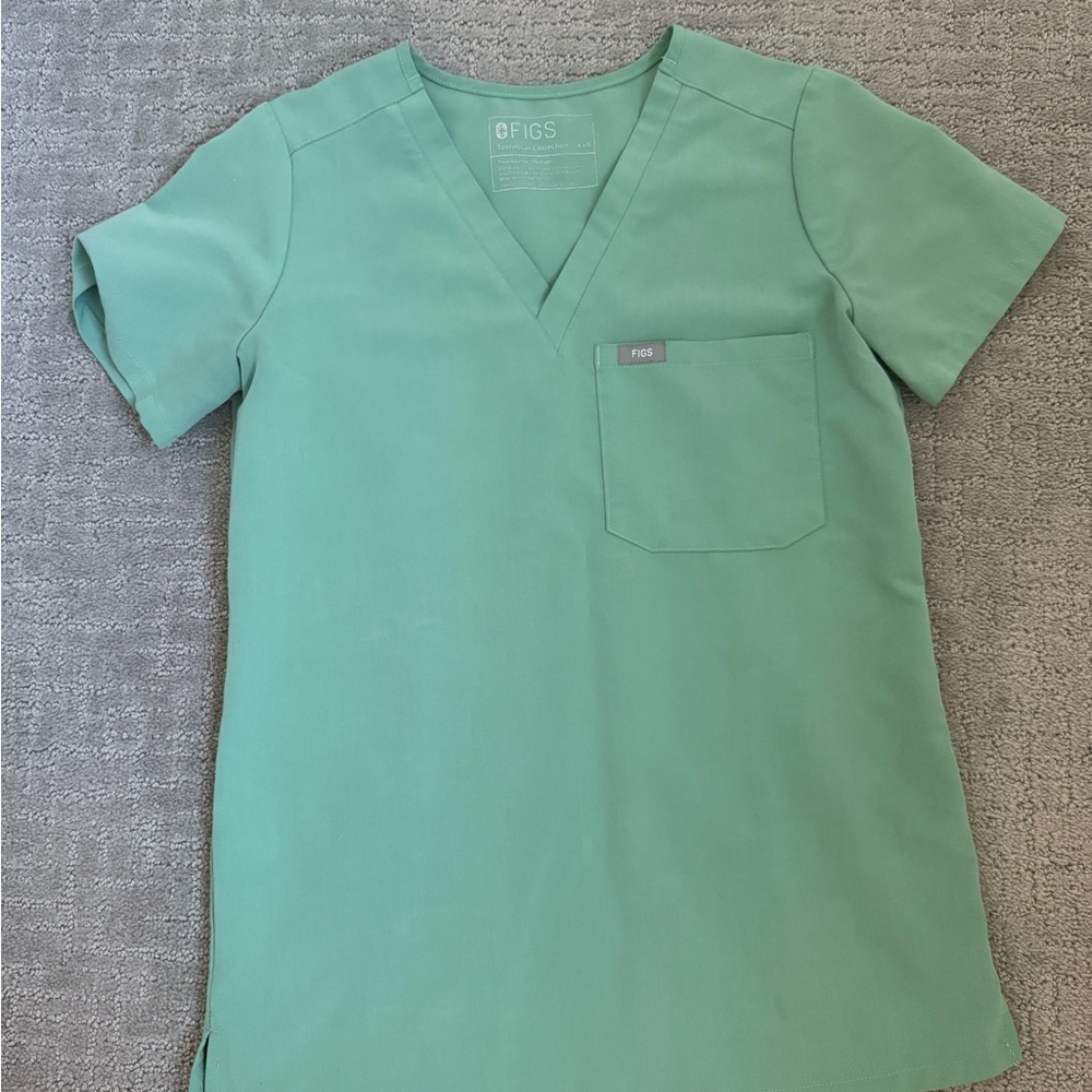 Figs Mint Green V-Neck Scrub Top
